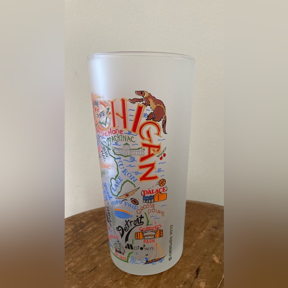 Cat Studio 15 oz colorful state-themed frosted glasses set of 3 - Picture 9 of 12